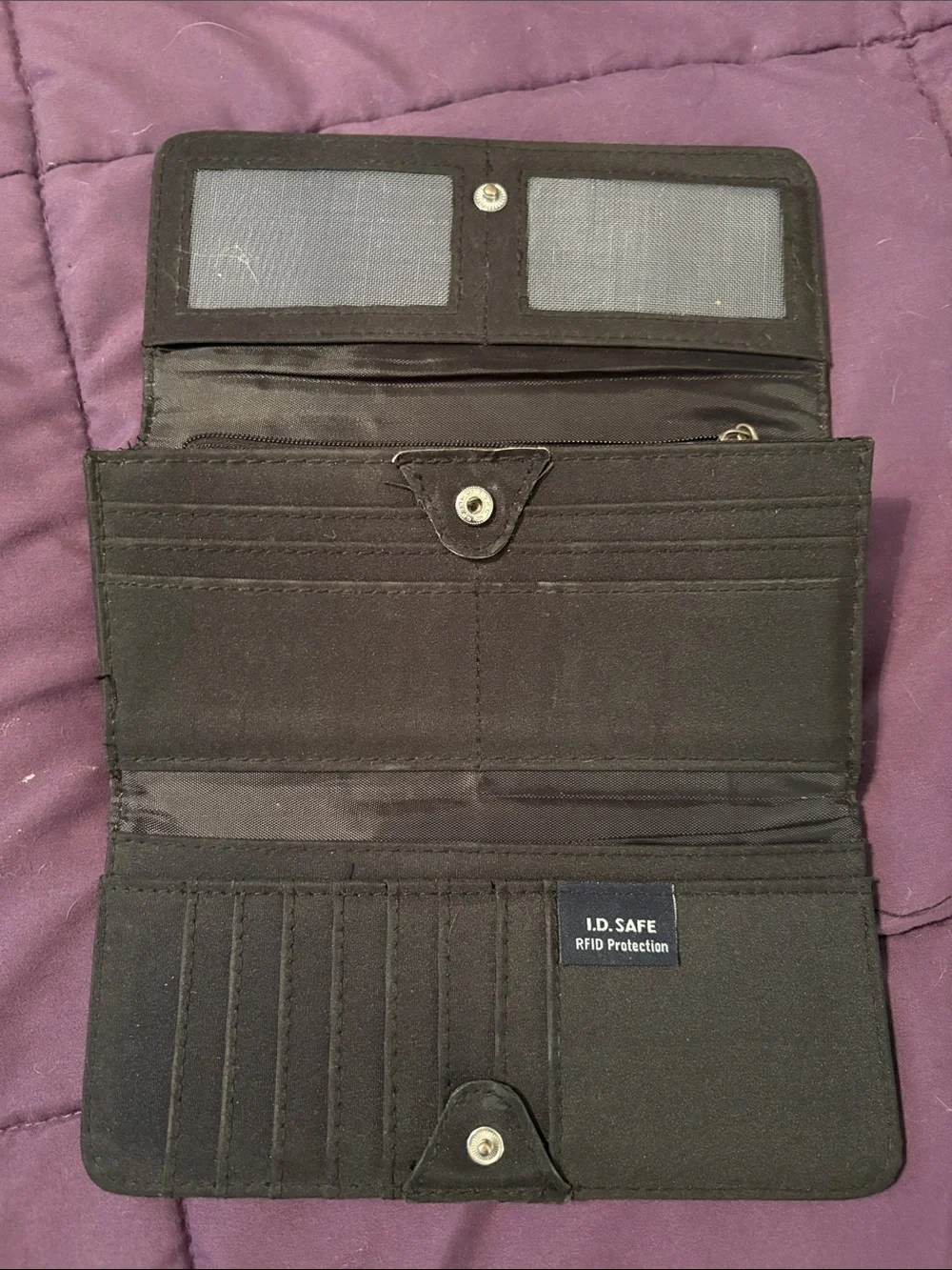 Nautica Black Trifold Wallet with Silver Logo Plaque